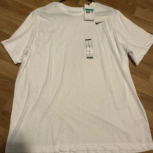 Nike tee shirt XL